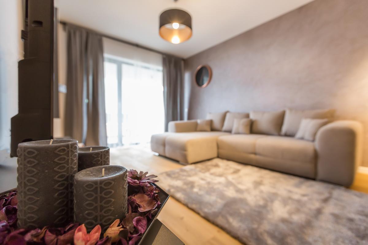 Cosmopolit Booking Braşov Dış mekan fotoğraf