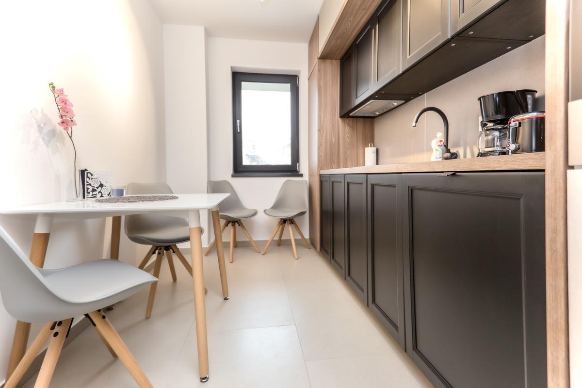 Cosmopolit Booking Braşov Dış mekan fotoğraf