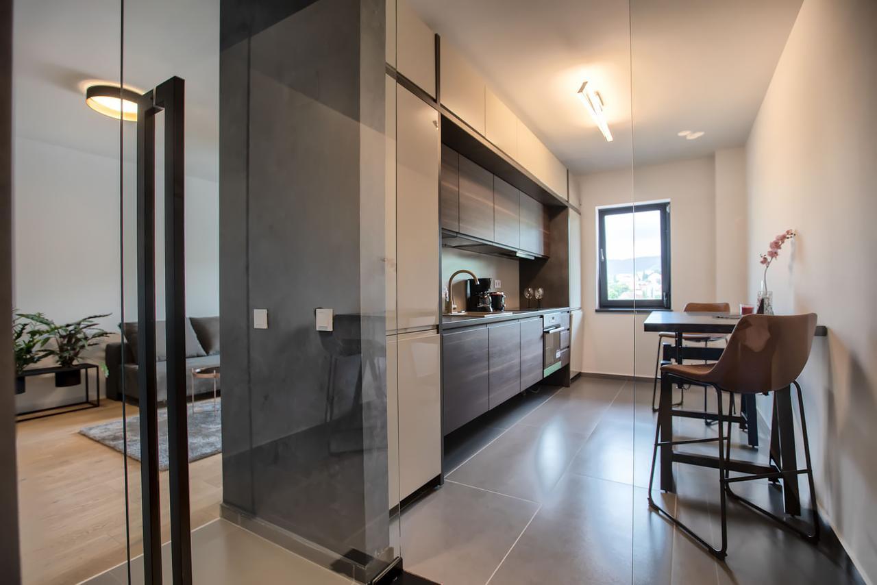 Cosmopolit Booking Braşov Dış mekan fotoğraf