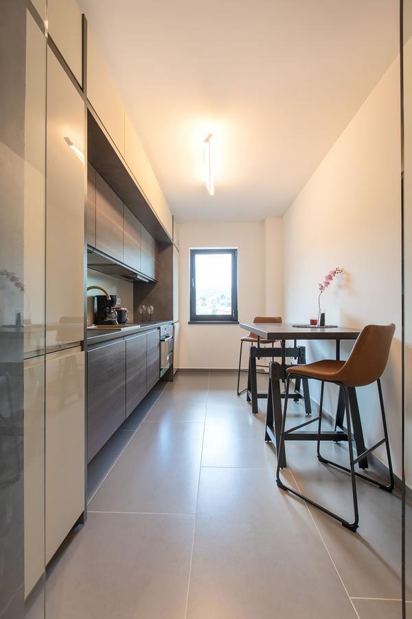 Cosmopolit Booking Braşov Dış mekan fotoğraf