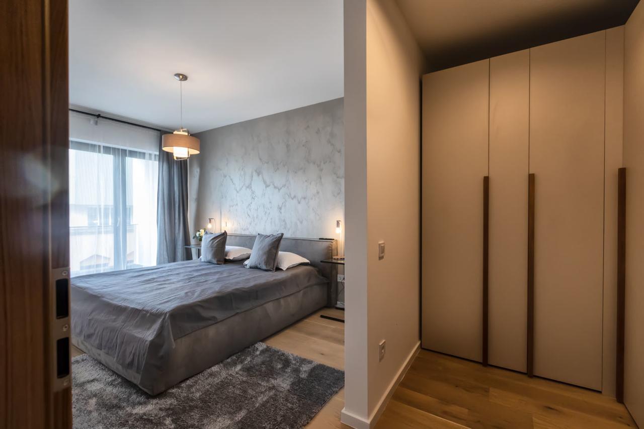Cosmopolit Booking Braşov Dış mekan fotoğraf