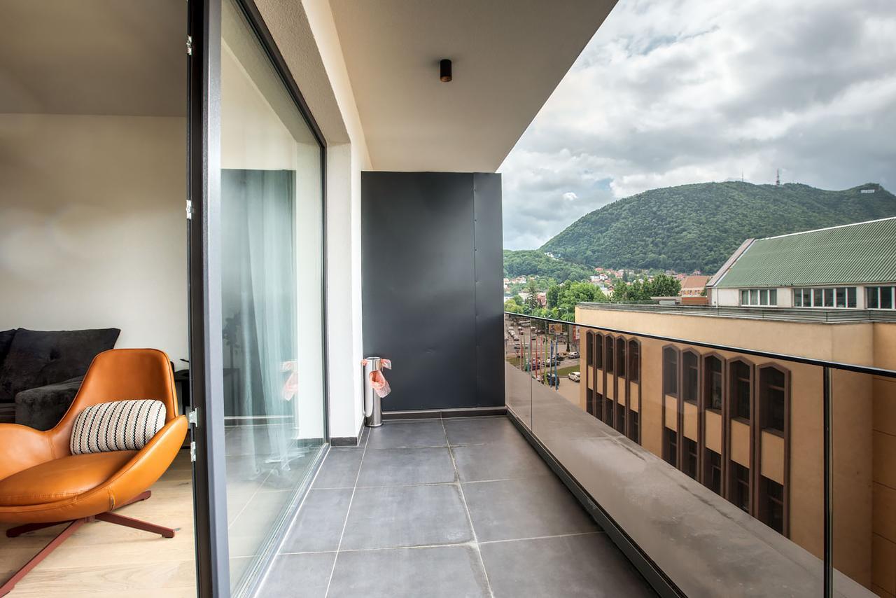 Cosmopolit Booking Braşov Dış mekan fotoğraf