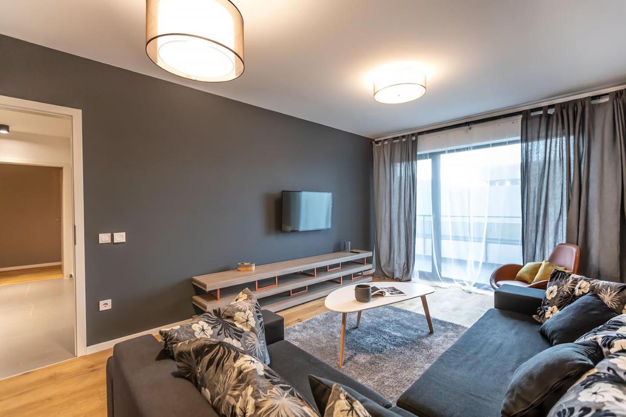 Cosmopolit Booking Braşov Dış mekan fotoğraf